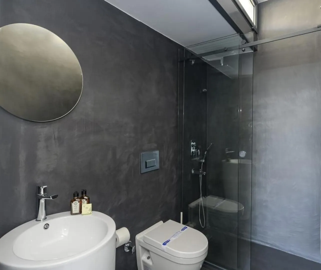 Bright Modern Design New Duplex Loft Patio! #145 Hotel Istanbul Turkey